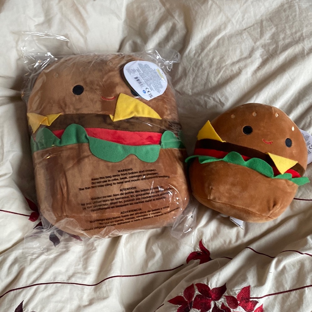 Squishmallow 12 & 8 Hamburger Carl bundle